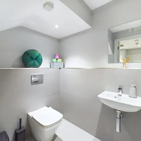 Wild Roses Serviced Apartments - Lake District Backbarrow Exterior photo