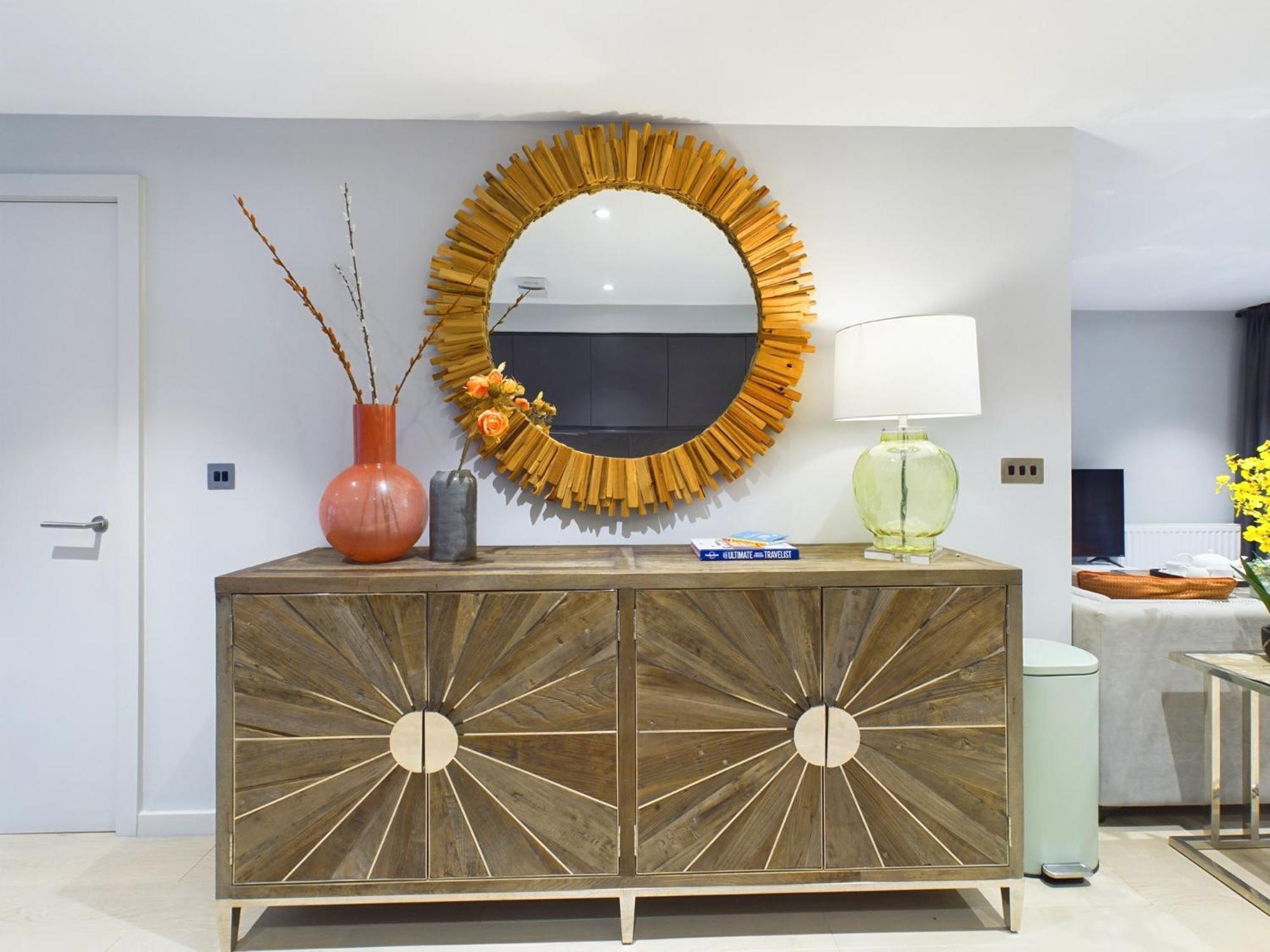 Wild Roses Serviced - District Apartment *