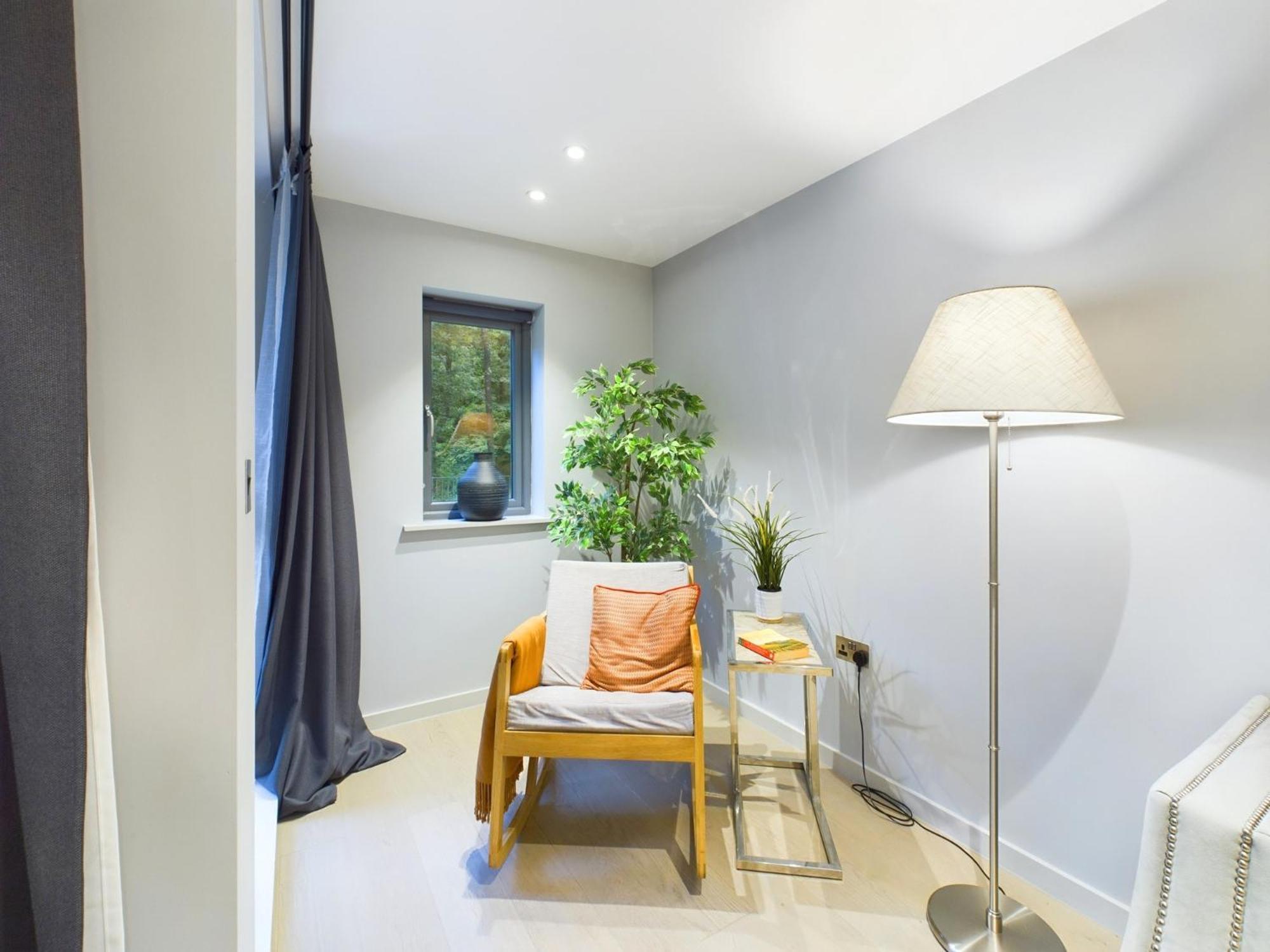 Wild Roses Serviced - District Apartment Backbarrow